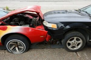How a Car Accident Lawyer Identifies Sources of Distracted Driving